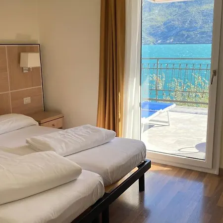 Hotell Capo Reamol Limone sul Garda