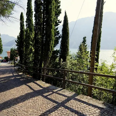 Hotell Capo Reamol Limone sul Garda