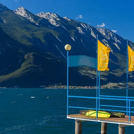 Capo Reamol 4* Limone sul Garda