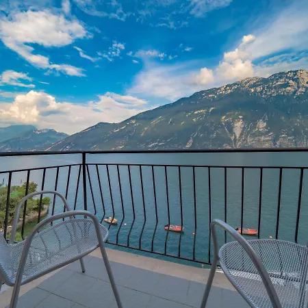 Capo Reamol Otel Limone sul Garda