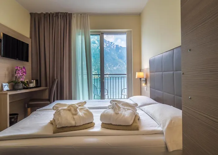 Hotel Capo Reamol Limone sul Garda