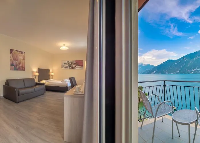 Capo Reamol 4* Limone sul Garda