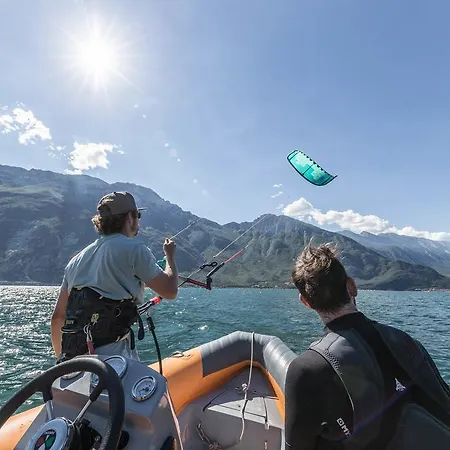 מלון Capo Reamol לימונה סול גרדה